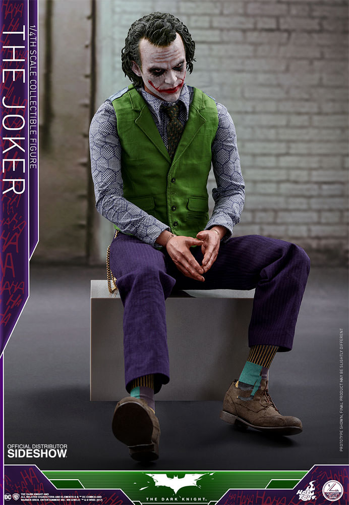 joker heath ledger figure