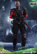 DC COMICS: SUICIDE SQUAD - DEADSHOT 1/6 Action Figure 12" HOT TOYS