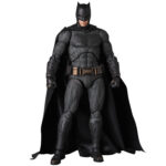 DC COMICS: JUSTICE LEAGUE - BATMAN MAFEX 1/12 Action Figure MEDICOM