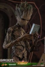 MARVEL: AVENGERS INFINITY WAR - GROOT 1/6 Action Figure 12" HOT TOYS