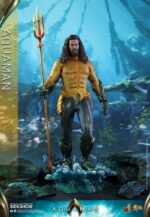 DC COMICS: AQUAMAN (Jason Momoa) 1/6 Action Figure 33 cm HOT TOYS