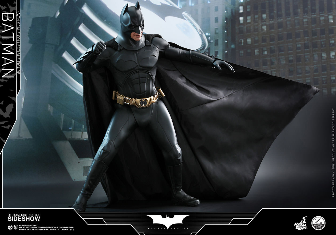 DC COMICS: BATMAN BEGINS - BATMAN (Christian Bale) 1/4 Action Figure 47 cm HOT TOYS - immagine 3