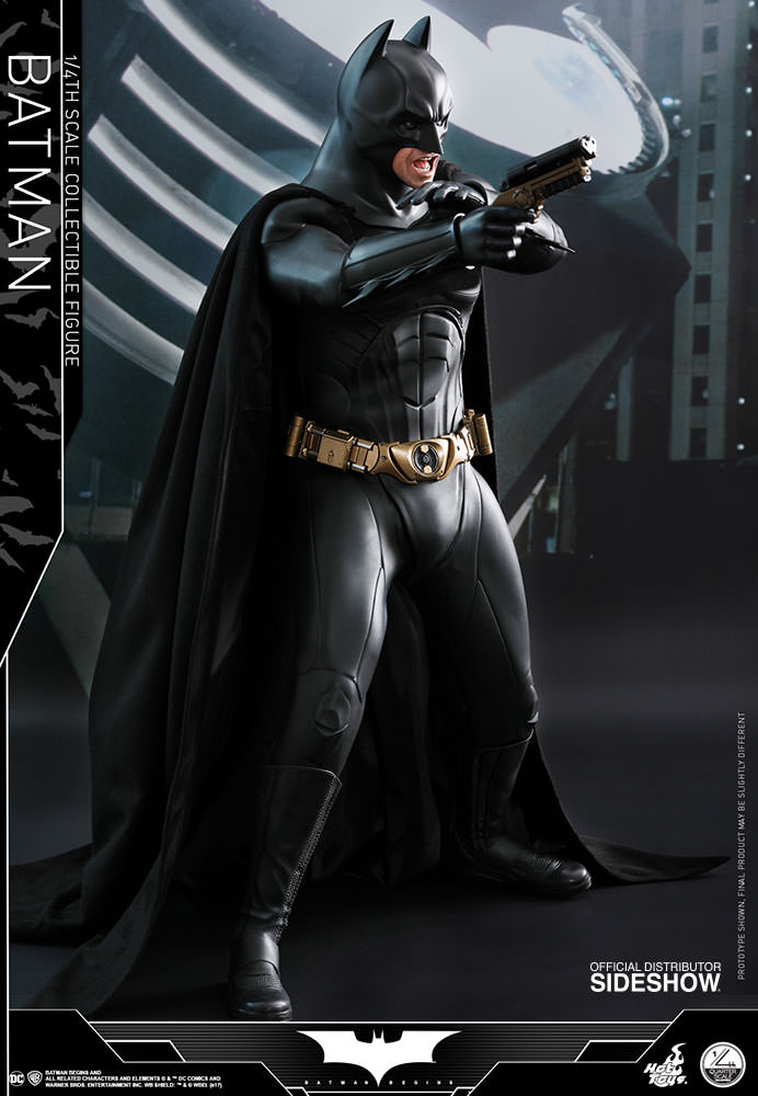 DC COMICS: BATMAN BEGINS - BATMAN (Christian Bale) 1/4 Action Figure 47 cm HOT TOYS - immagine 5