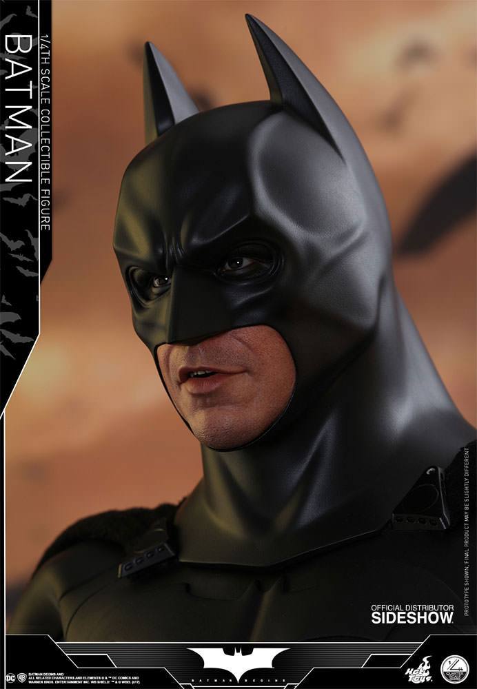DC COMICS: BATMAN BEGINS - BATMAN (Christian Bale) 1/4 Action Figure 47 cm HOT TOYS - immagine 7