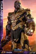 MARVEL: AVENGERS ENDGAME - THANOS with ARMOR 1/6 Action Figure 42 cm HOT TOYS