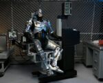 ROBOCOP: ULTIMATE BATTLE DAMAGED ROBOCOP with CHAIR 7" Action Figure 18 cm NECA