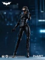 DC COMICS: the DARK KNIGHT - CATWOMAN (Anne Hathaway) 1/12 Action Figure 17 cm INART